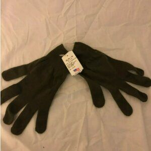 NWT's MILITARY OD GREEN ONE SIZE FITS ALL POLYPROPYLENE MOISTURE WICKING GLOVES